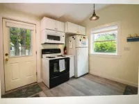 Charming Cottage near Beach and Ferry