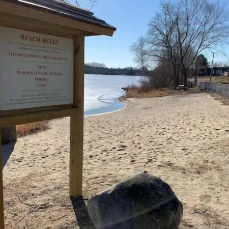 Updated cottage "Beriozka" on Cedar Lake