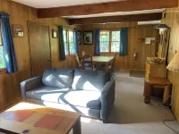 Two story cabin located in Peaceful Valley, close to national parks. Hotels in Boulder County