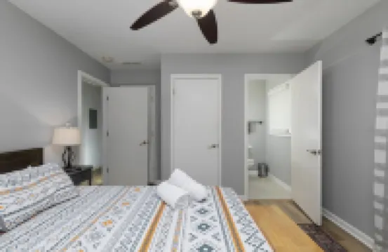 Lovely Modern 3 Bedroom bungalow l 3 King size beds