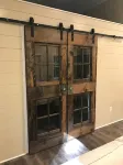 Peaceful cabin in our private woods, close to bike trail, winery, and lakes. - Hytter