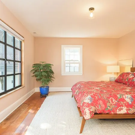 Spacious Converted Carriage House in Historic District near USNA