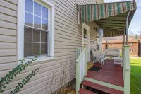 Stay In Ohiopyle by the trail with a jetted tub