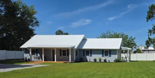 Charming & Cozy 3Bdr 2b Home in Heart of Swansboro Perfect for a Relaxing Stay!