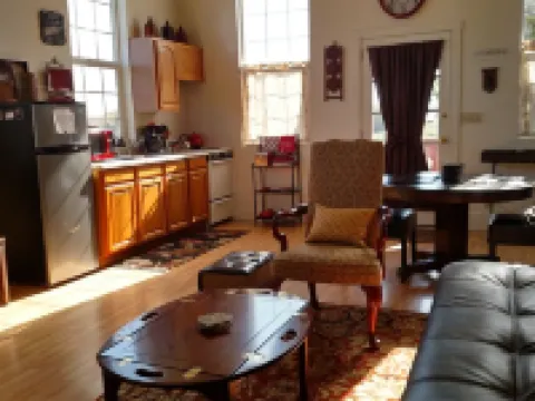 The Library Suite with over 3000 books707) 786-7014 Hoteles en Ferndale