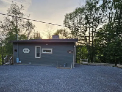 2 bd 2bth, Thomas, WV, near Canaan and Davis, WV skiing, trails, State Parks 鄰近黑水瀑布州立公園的酒店