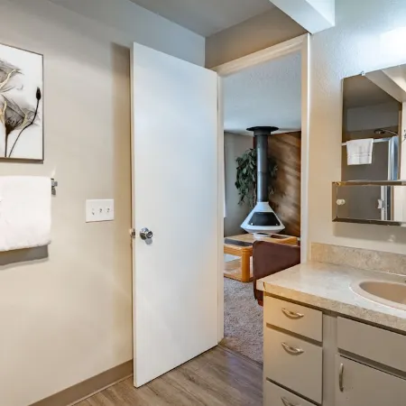 2Br + Loft • Spring Escape Special w Hot Tub - 207