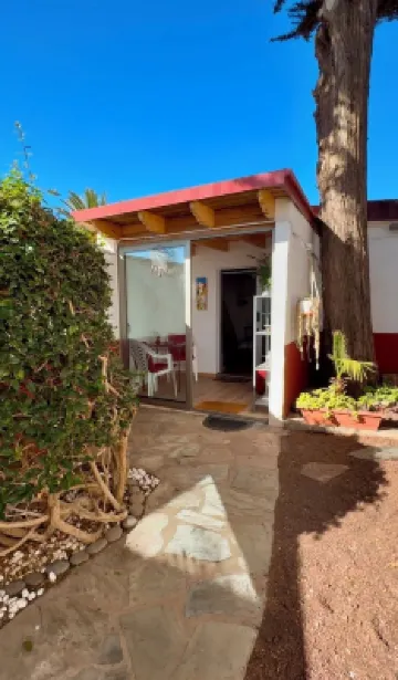 QUIET APARTMENT AMONG GARDENS