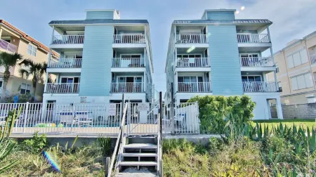 Come for the Beach, Stay for the Food! - Private elevator - Sea Isle Villas, IRB