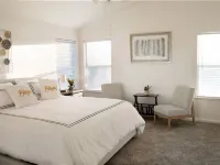 Beautiful, central located with pool and fire pit! ローズビルのホテル