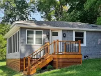 Recently remodeled Nauvoo home, 7 acres on the river