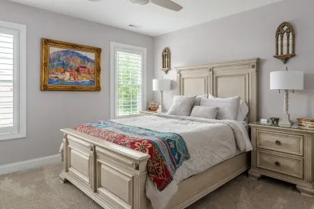 2 Bed/2 Bath with LR, DR, Kitchen, Laundry & Deck. Parties Are Not Allowed. Отели рядом с достопримечательностью «High Point University»