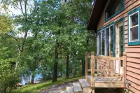 Lakeside Haven Home On Birch Lake, Sleeps Up To 12 People.