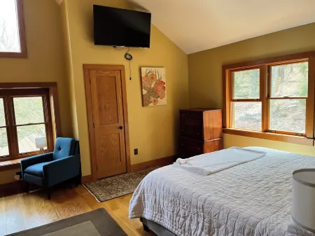 Large, beautiful home-close to PSU!