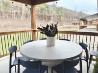 Pine & Pond Retreat