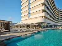 LOTTE HOTELS & RESORTS GIMHAE - Pool