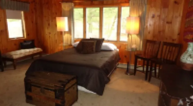 Lake Winnipesaukee Waterfront! Family Friendly, Amazing View, HotTub,Kayaks+more Hotels in Alton