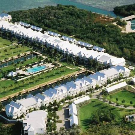 Marlin House 52: Gated Luxury Villa w/ Dockage, Sunset Views and Pool