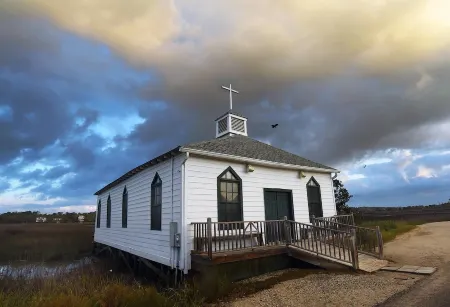 #1  200 Steps Bed to Beach Oceanfront Luxury 6 Guests. Premier Property and Host