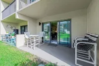 King bed ,oversized parking, ocean views monthly discounts