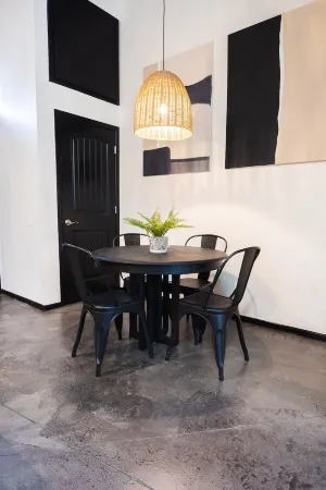 Casa de Flo - 3 BD/3 Bath SPACIOUS CONDO Отели рядом с достопримечательностью «STASH»