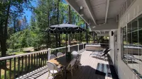 Villa Nosoni-Nestled between trees near Lake Shasta.