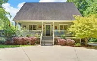 Cameron House Retreat:  Lake, wine & mountain paradise! 5 miles to Helen!
