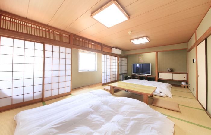 ホテルグリーンコア本館