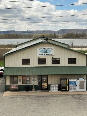 Indoor Fish Cleaning - Darts - Poker - Newly Remodeled