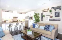 Resort-style Luxury 3 Bed 3.5 Bath Townhouse Disneyland Sanitized Hotels in Tustin