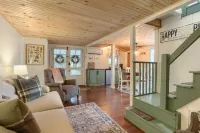 2 Bedroom fully updated cozy Mt. Gretna Cottage with parking