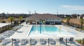 Beautiful 4-bedroom Brand New Modern House Bella with pool and park