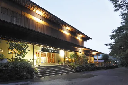 Ryoutei Ryokan Takechiyo Kirishima Bettei Отели рядом со станцией JR Kirishima Jingu Station