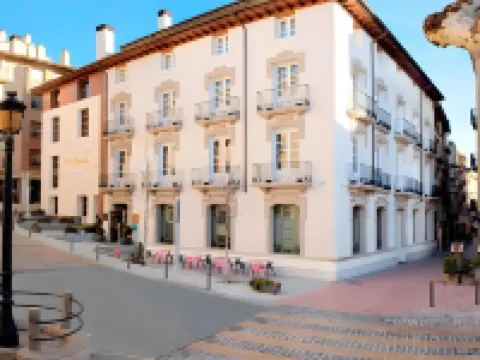 聖拉蒙德爾索蒙塔諾酒店 韋斯卡省酒店