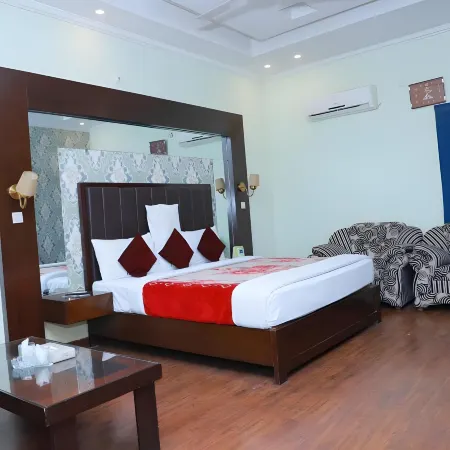 Hotel Royal One