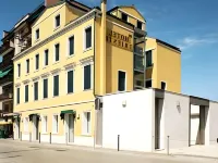 Hotel Trieste Отели в г. Венеция