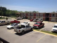 Executive Inn & Suites Beeville Hotels in Beeville