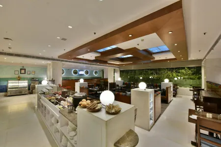 Peerless Hotel Kolkata Отели рядом с достопримечательностью «Форт Уильям, Индия»