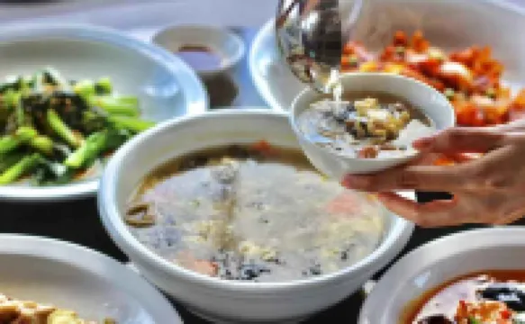 Roxy Sematan Villa & Townhouse Hotels in Lundu