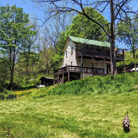 Old Post Office - Fam/Pet/EV Friendly in wild and wonderful Canaan Valley, WV!