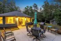 Secluded Yurt Hideaway 10 min to Table Rock