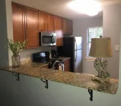2-bedroom condo in charming Oxford within walking distance of the stadium.