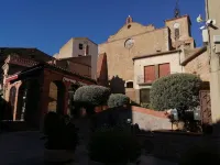 Village house for 5 pers in the historical center of Thuir, + baby bed max 15kg
