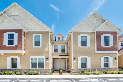 NEW AMAZING vacation home only 5 min.  from Disney Hotels near Mystic Dunes Golf Course