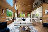 Stunning Home Near Nolin Lake: Hot Tub + Fire Pit!