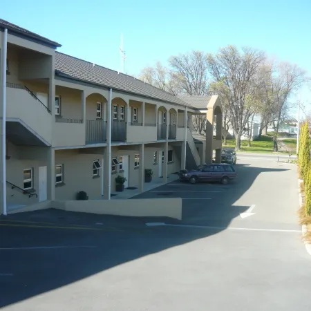 Asure Avenue Motor Lodge