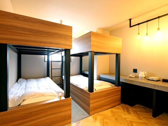 Hotel 3 O'Clock Tennoji