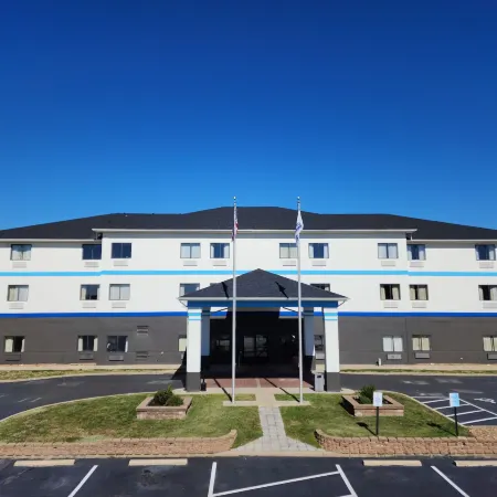 Days Inn by Wyndham Collinsville/St. Louis