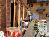 La Cure de Vernamiège Hotels in Herens