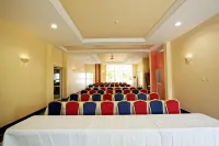 Oxygen Holiday Resort فنادق في أويري